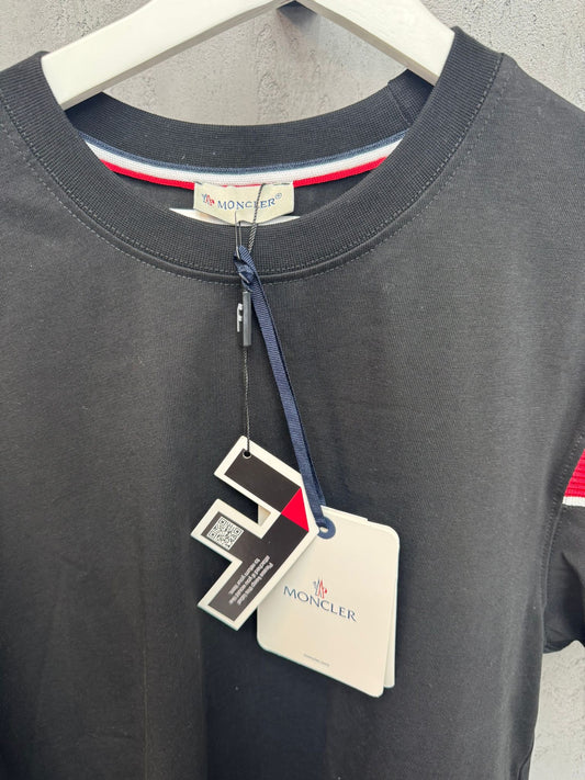 Black Moncler large/super clone