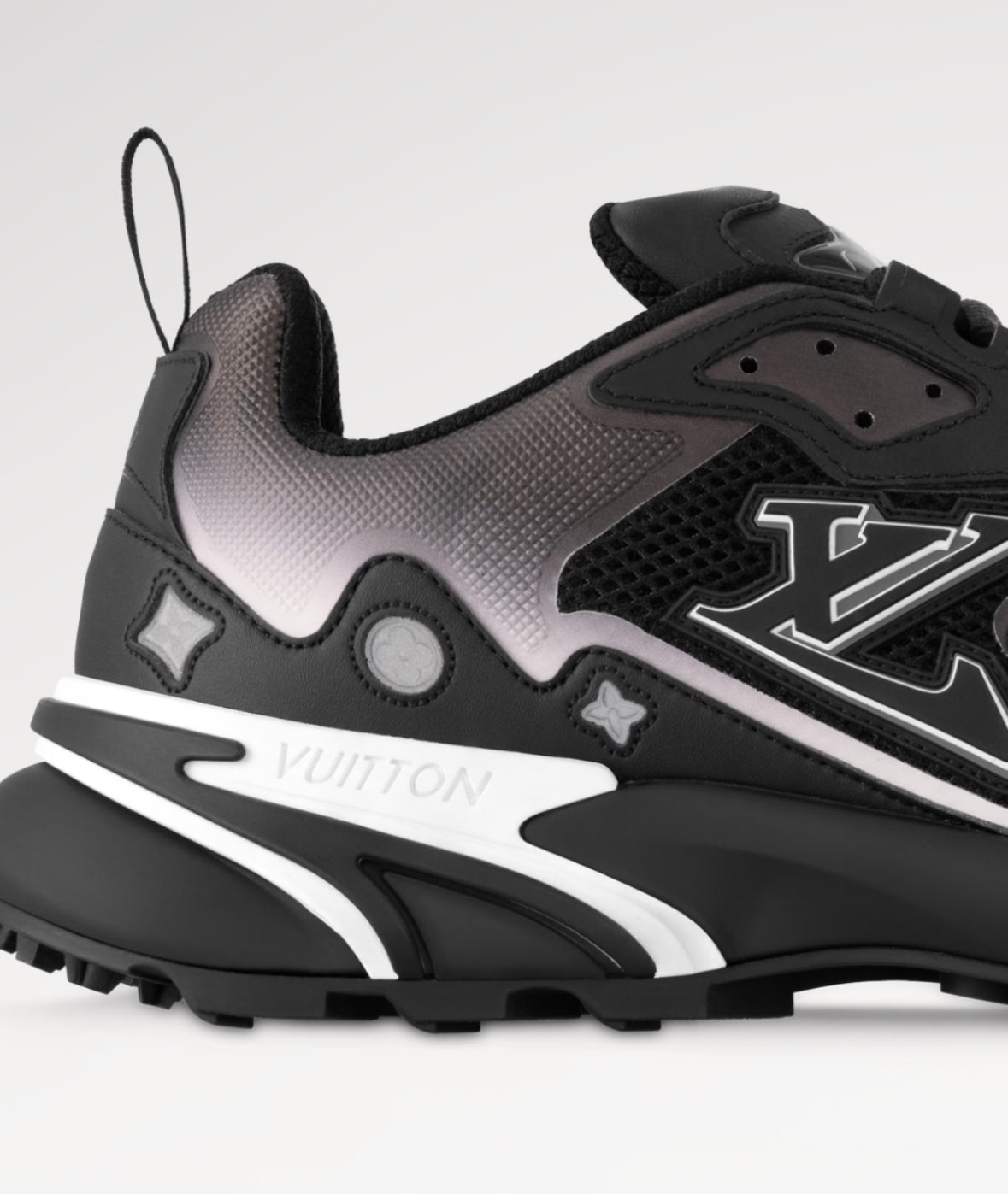 LV Runner Tactic Trainers Super Clones